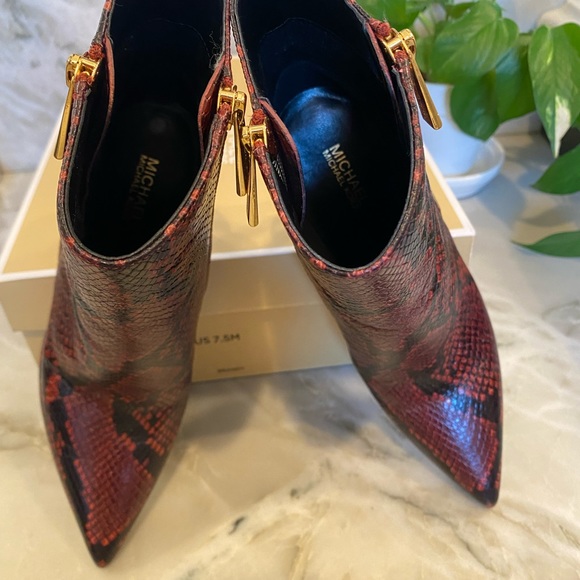 Michael Kors Bootie - Picture 5 of 6